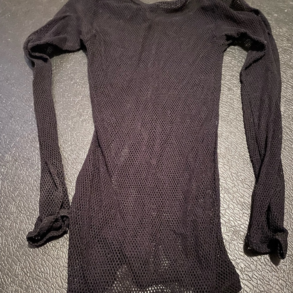 Fishnet LS See-through top - Picture 3 of 5